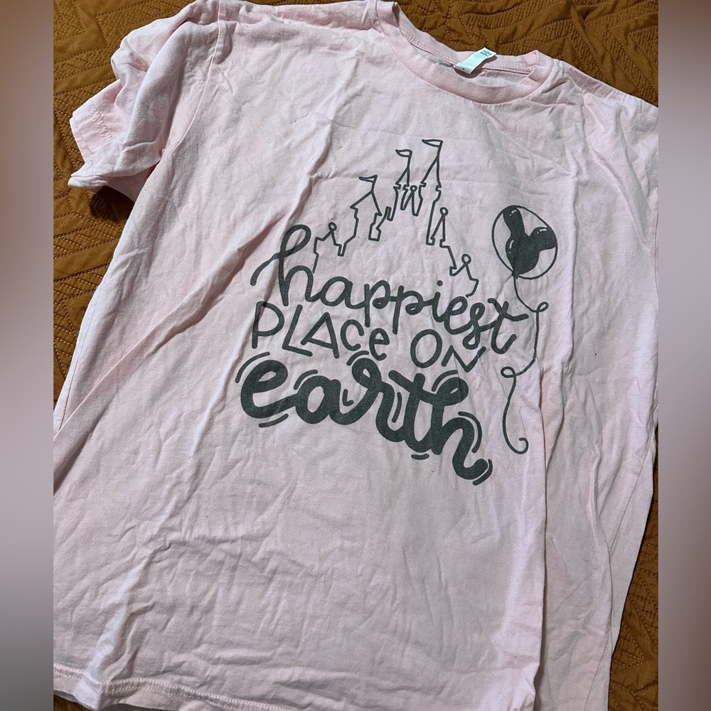 Women’s Disney shirt.